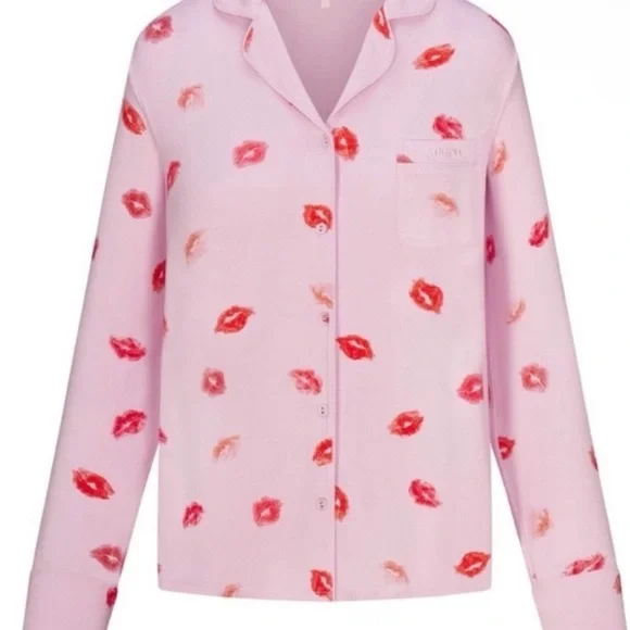 SKIMS Valentines Day 2024 Lip Print Pajama Set size XS - Picture 12 of 12